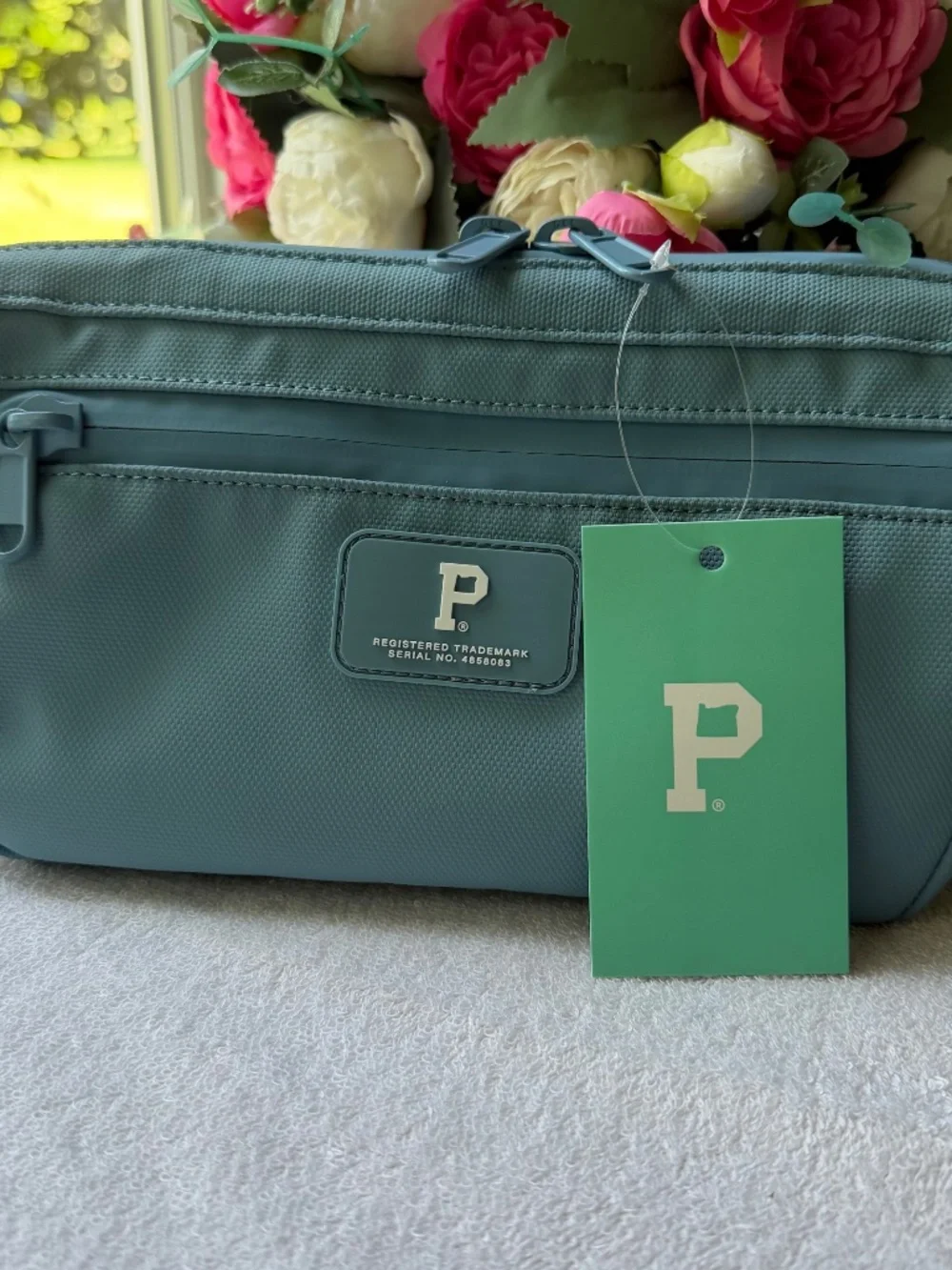 NWT Portland Gear Cascade Crossbody Bag
